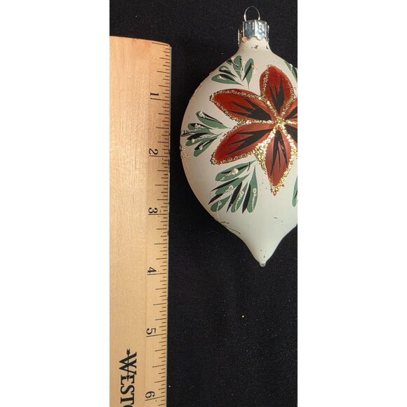 Vintage Christmas Classics Commodore Hand Decorated Poinsettia Glass Ornaments - Picture 16 of 16